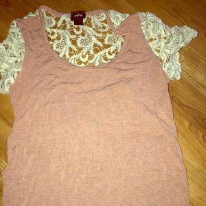 Day trip short sleeve top